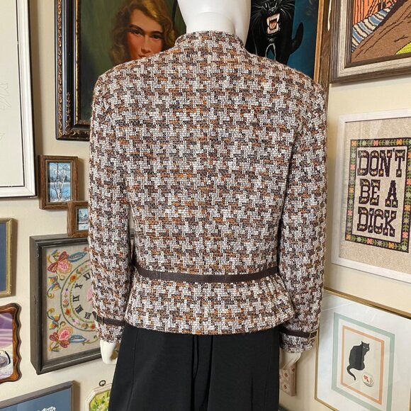 Escada for Neiman Marcus Brown and White Houndstooth Boucle Cropped Jacket Sz 40 - Picture 5 of 9